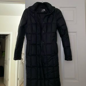 The Northface below the knee parka S